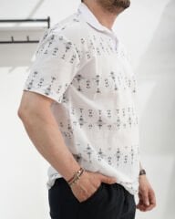 DESENLİ YAKALI TSHIRT
